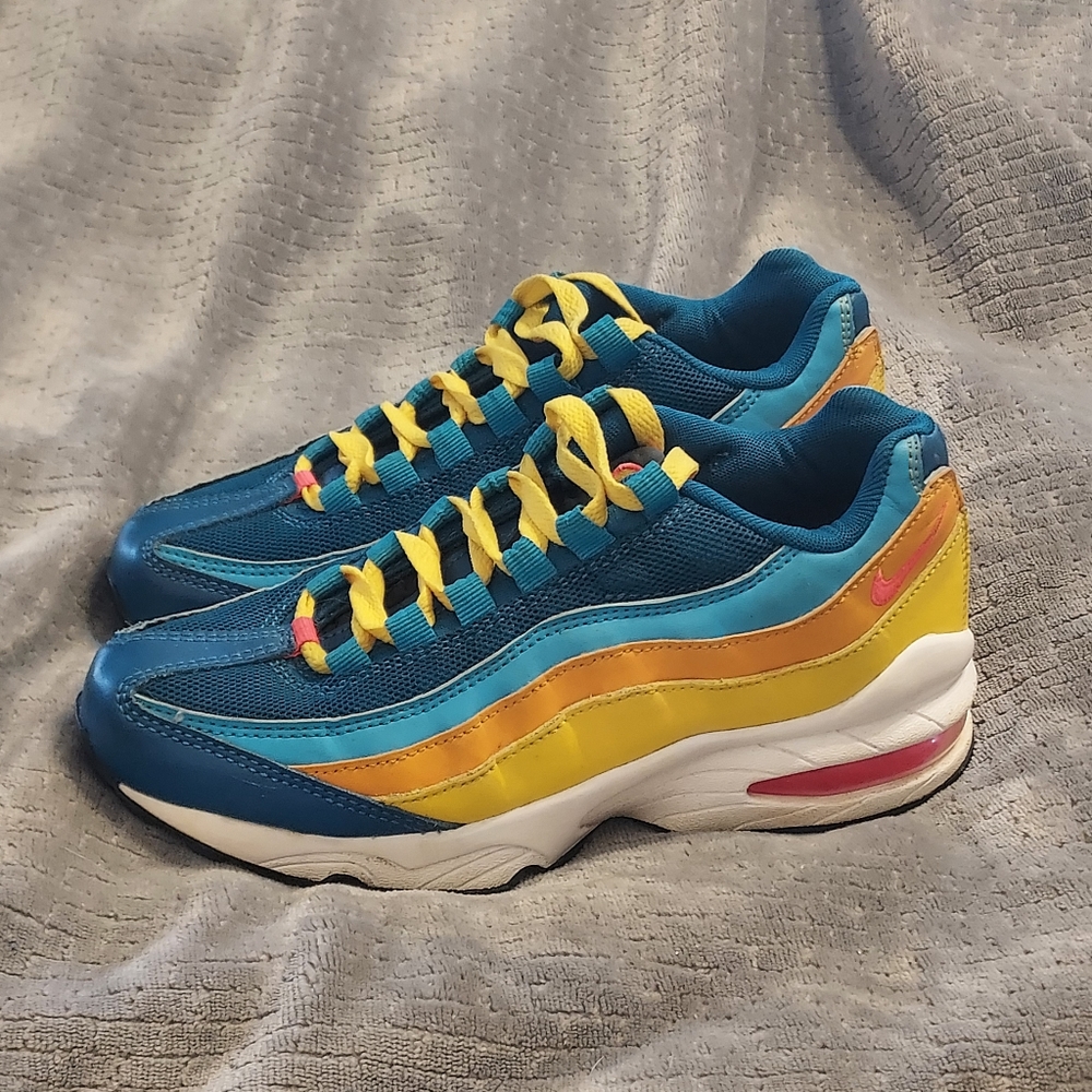 Nike Air Max 95 GS 'Flash Crimson Lagoon' Womens 6 multi color  neon …